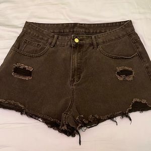 RIPPED MINI HIGH RISE SHORTS